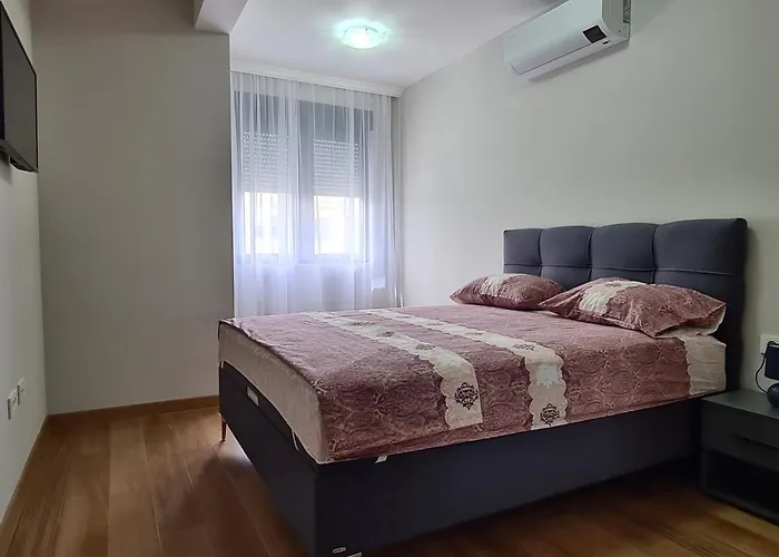Green Apartments Podgorica With Garage